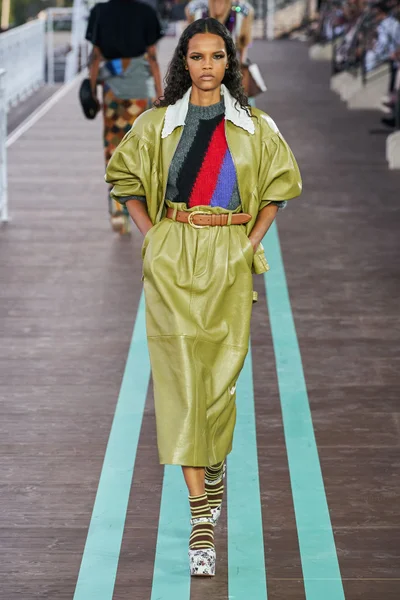 Look 31